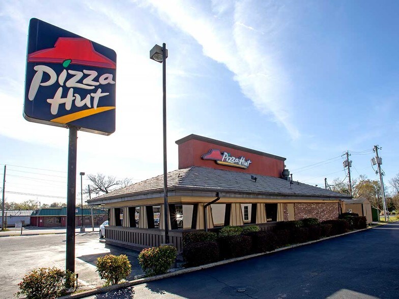 201 E Dekalb St, Camden, SC for sale - Building Photo - Image 1 of 1