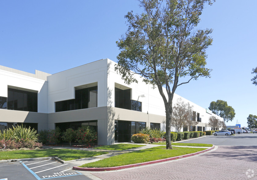 304-344 S Abbott Ave, Milpitas, CA for lease - Building Photo - Image 3 of 8