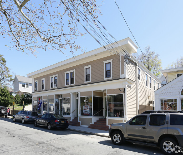 82-86 Birch Hill Rd, Locust Valley, NY for lease - Building Photo - Image 3 of 5