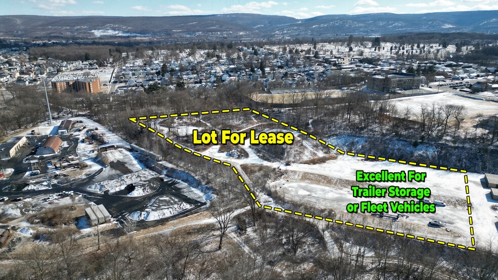 110 W Saint Marys Rd, Hanover Township, PA for lease - Building Photo - Image 2 of 16