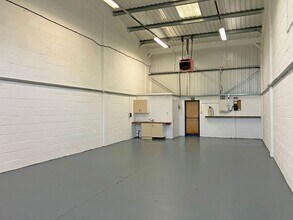 Brambleside, Uckfield for lease Interior Photo- Image 2 of 3