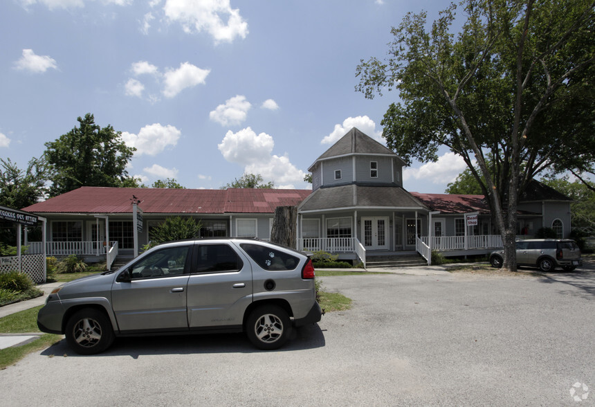 419 Gentry St, Spring, TX for lease - Building Photo - Image 1 of 4