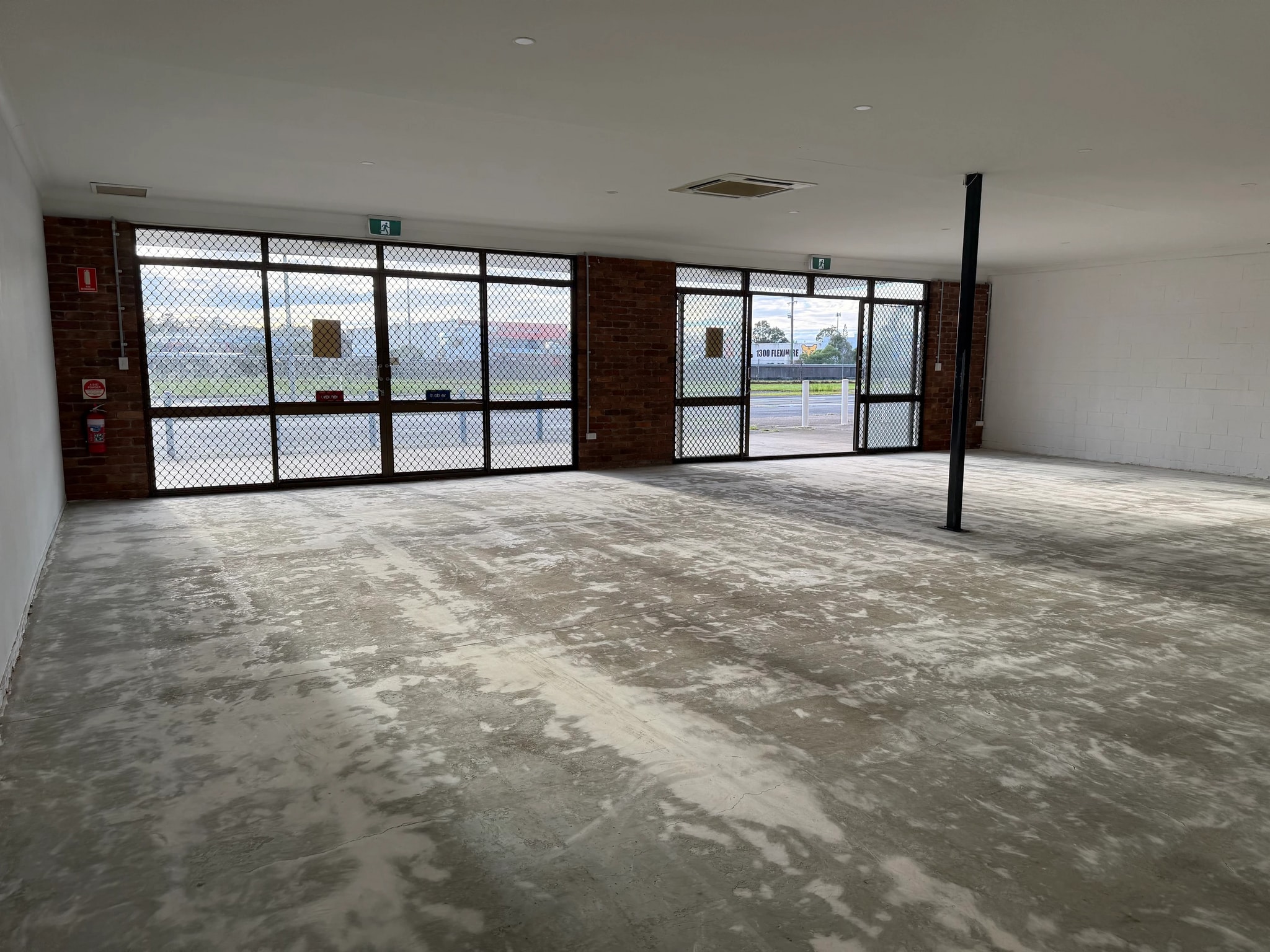4053 Pacific Hwy, Loganholme for lease Interior Photo- Image 1 of 8