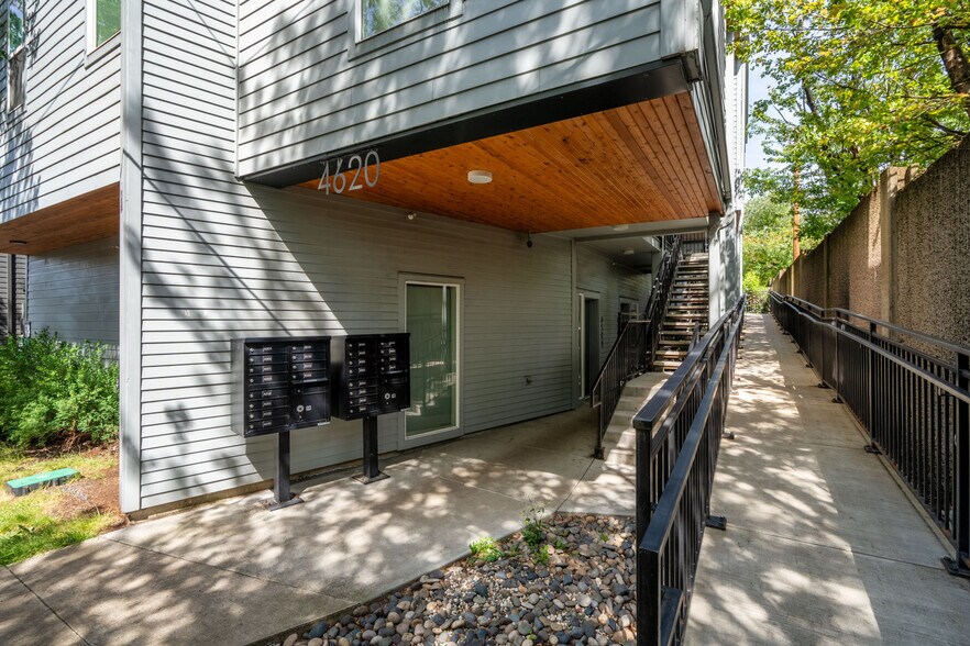 4620 N Maryland Ave, Portland, OR for sale - Building Photo - Image 2 of 13