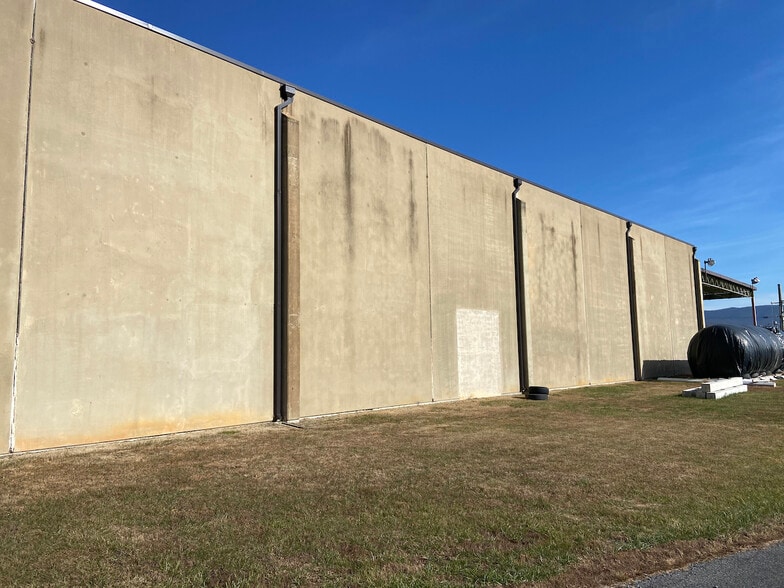 1133 Wissler Rd, Mount Jackson, VA for sale - Building Photo - Image 1 of 1