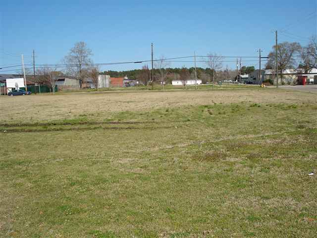 105 E Lowman St, Mullins, SC for sale - Primary Photo - Image 1 of 1