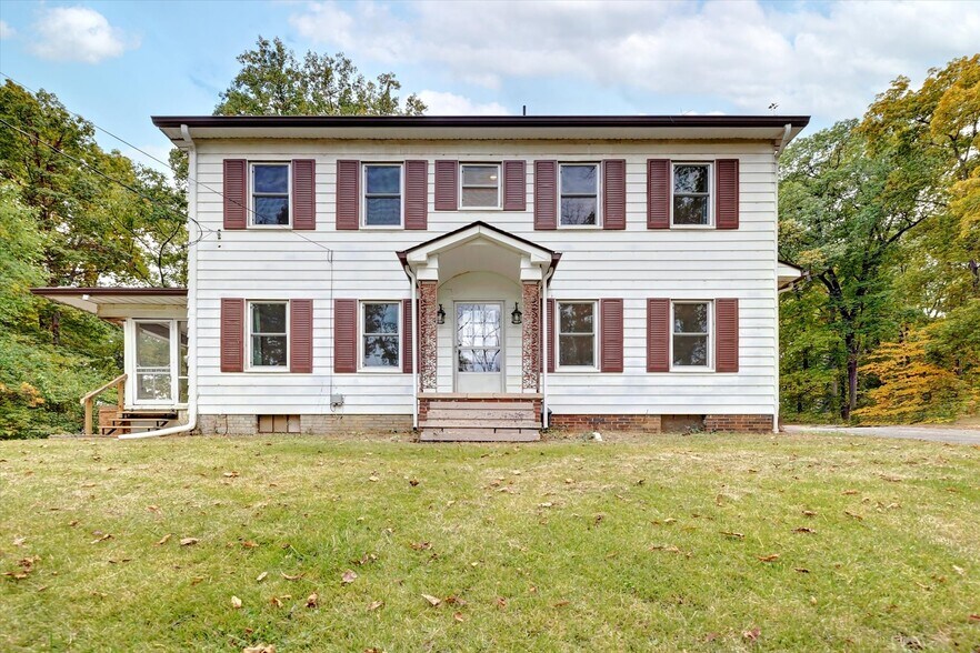 1505 W 17th St, Bloomington, IN for sale - Primary Photo - Image 1 of 75
