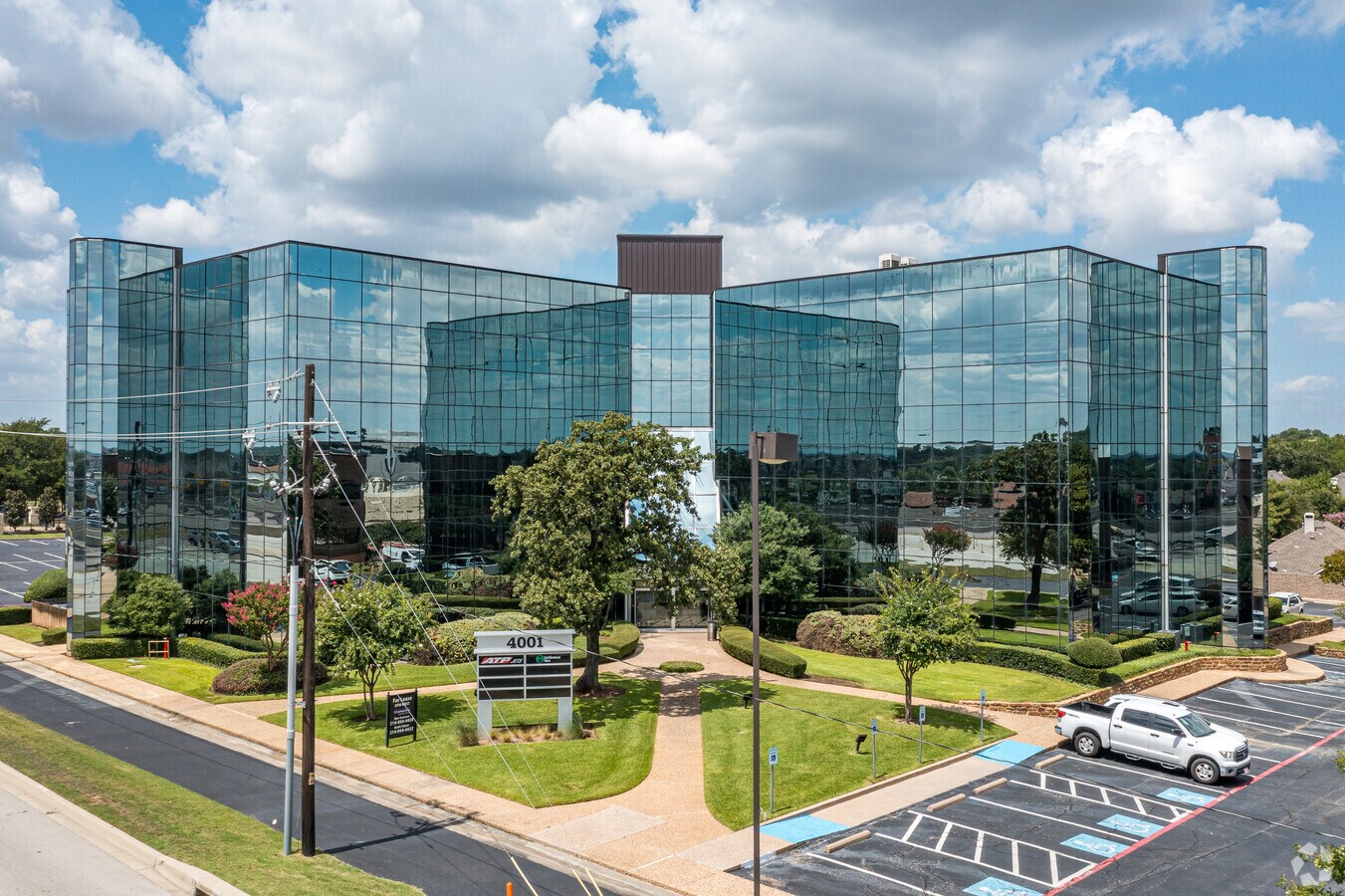 4001 Airport Fwy, Bedford, TX 76021 - DFW West | LoopNet - 4001 Airport Freeway Suite 300 Bedford Tx 76021