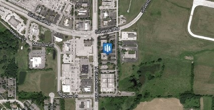 2717 N Grandview Blvd, Waukesha, WI - AERIAL  map view