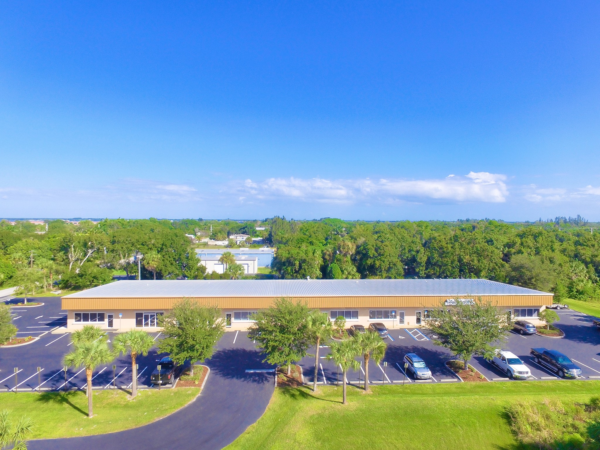 660 Charlotte St, Punta Gorda, FL for sale Building Photo- Image 1 of 1