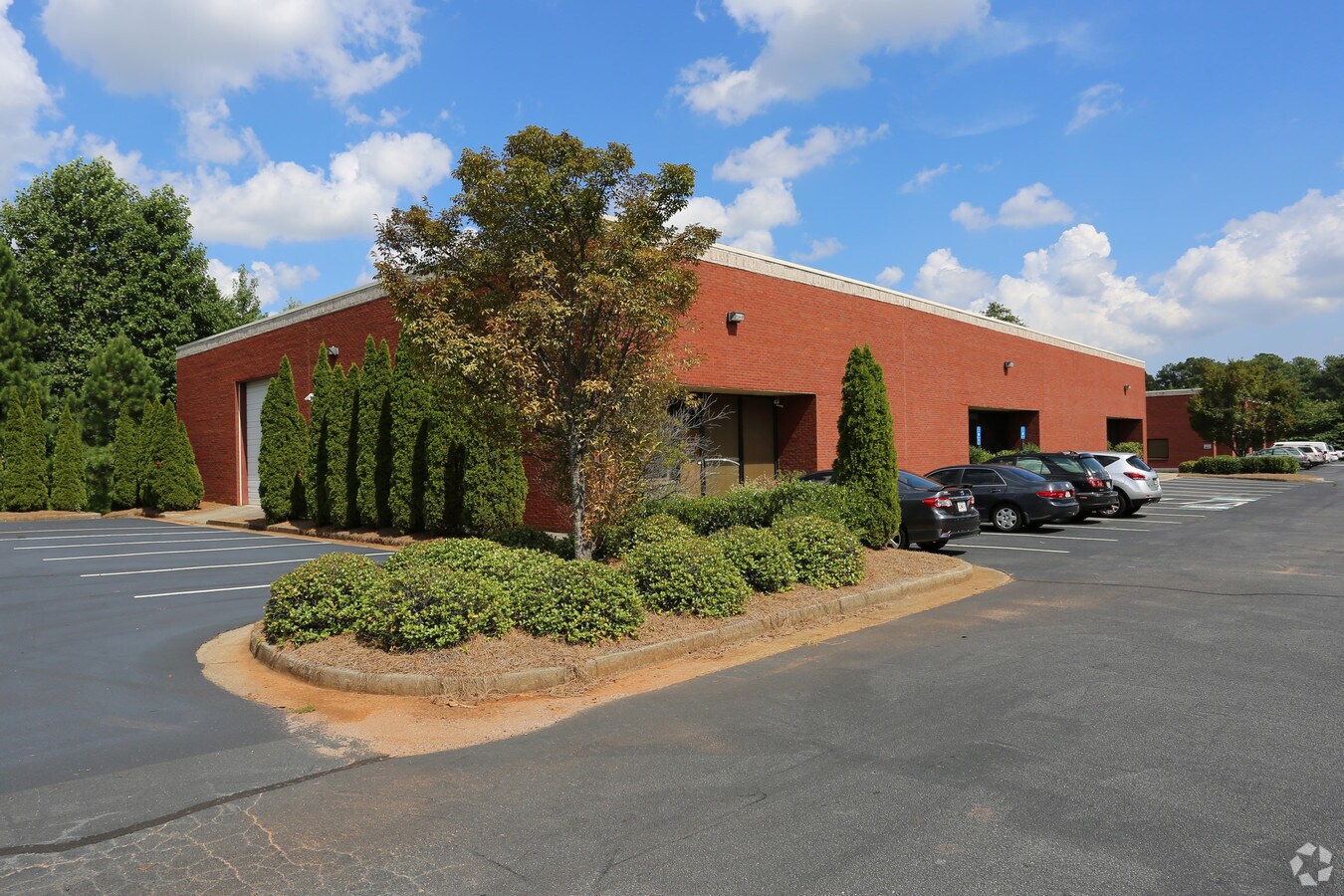 5210 Langford Park Dr, Norcross, GA 30071