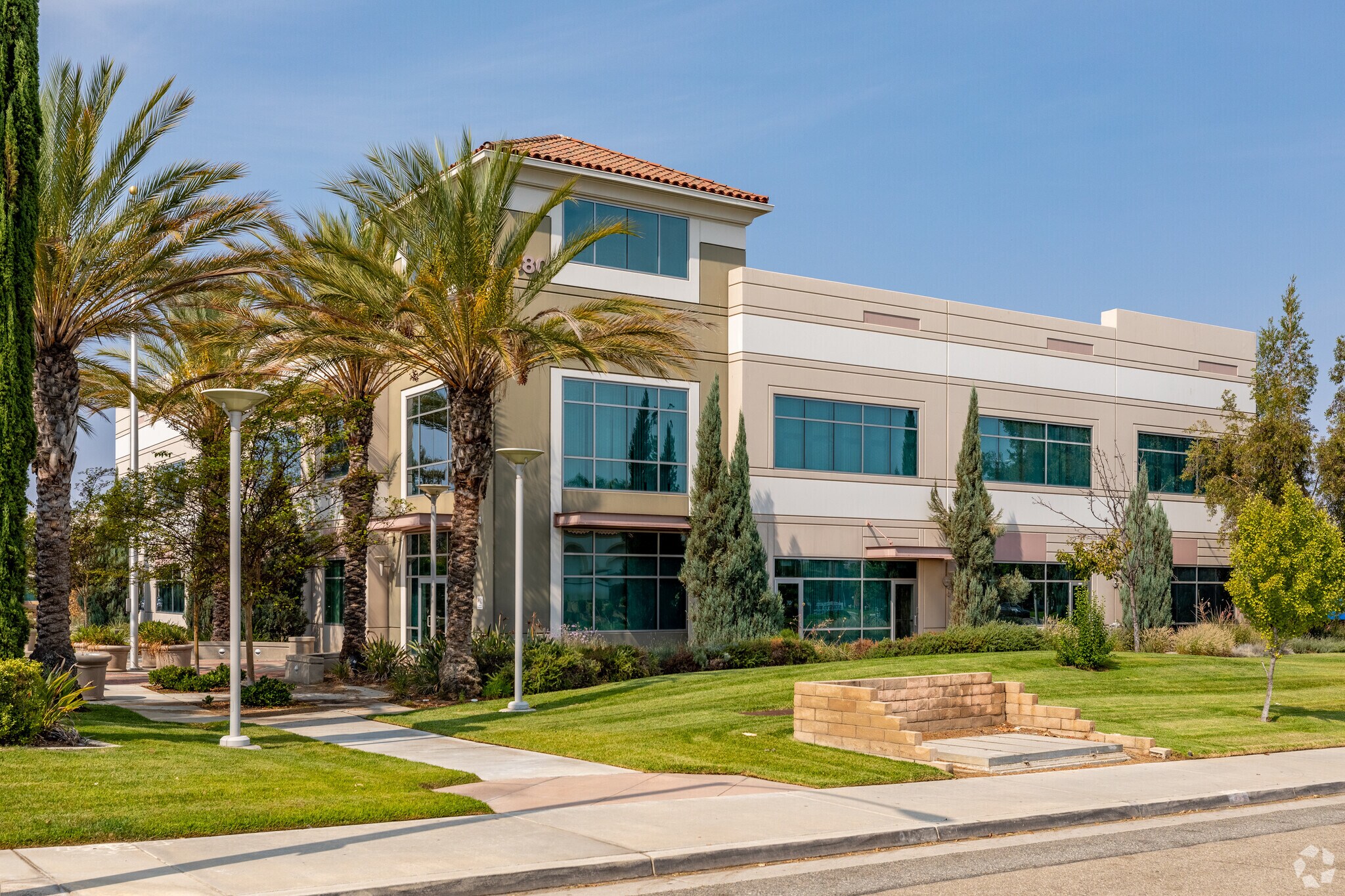 7880 Mission Grove Pky S, Riverside, CA for sale Primary Photo- Image 1 of 1