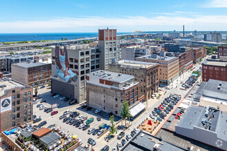 322 N Broadway, Milwaukee, WI - aerial  map view