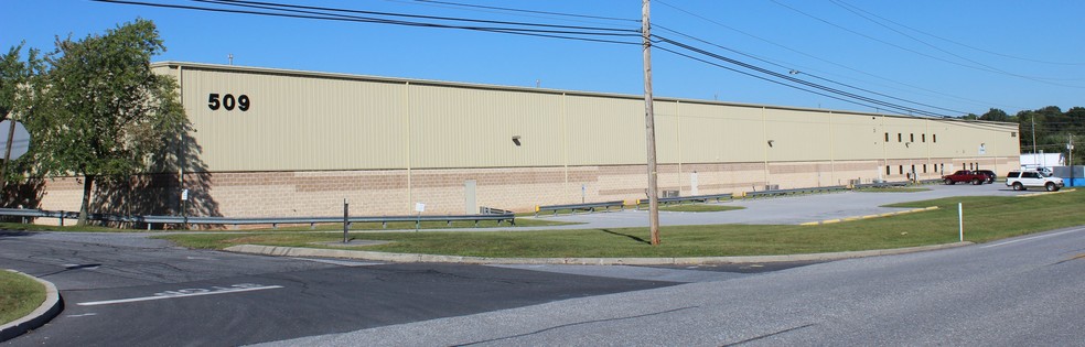 503-509 Industrial Dr, Lewisberry, PA for lease - Primary Photo - Image 1 of 20