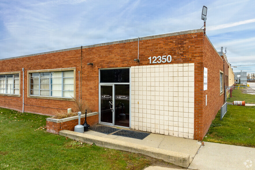 12350 E Nine Mile Rd, Warren, MI for sale - Building Photo - Image 1 of 1