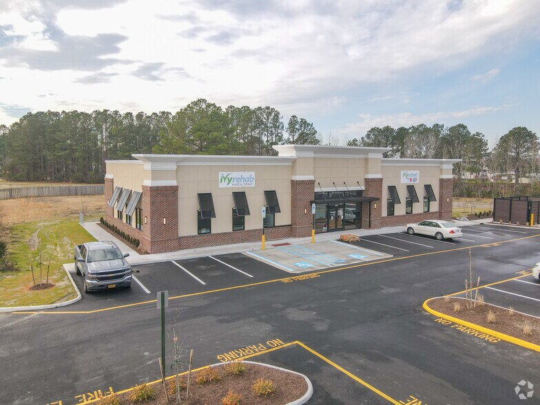 1301 Cedar Rd, Chesapeake, VA 23322