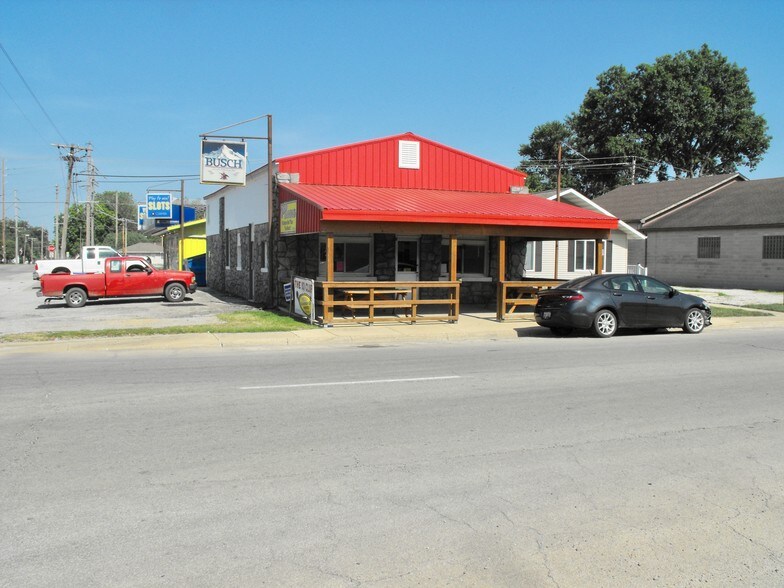 101 S Commercial St, Centralia, IL 62801