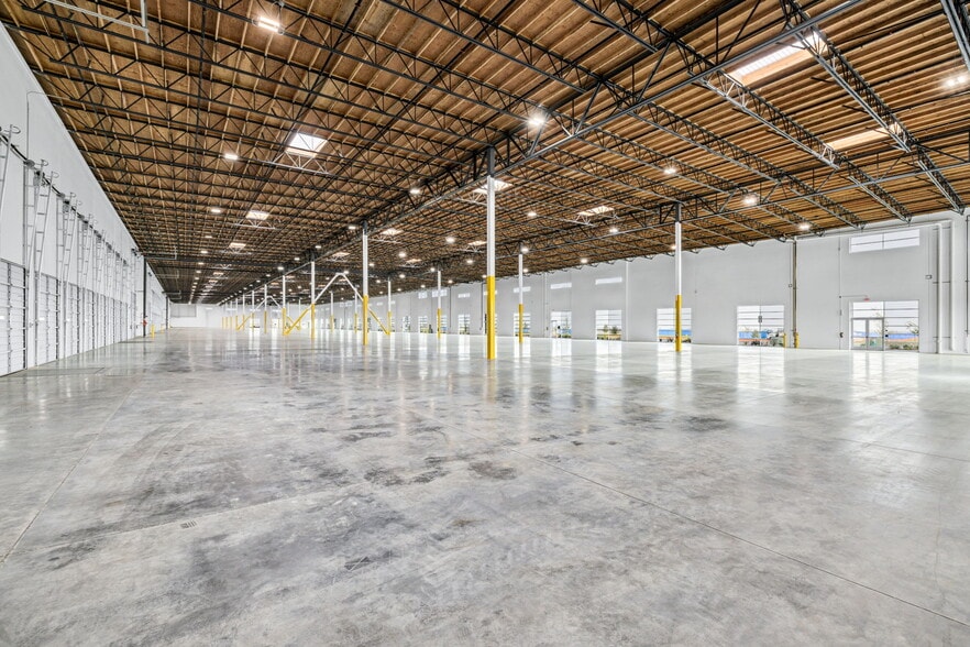 Skyking & Metro Air Pky, Sacramento, CA for lease - Building Photo - Image 3 of 6