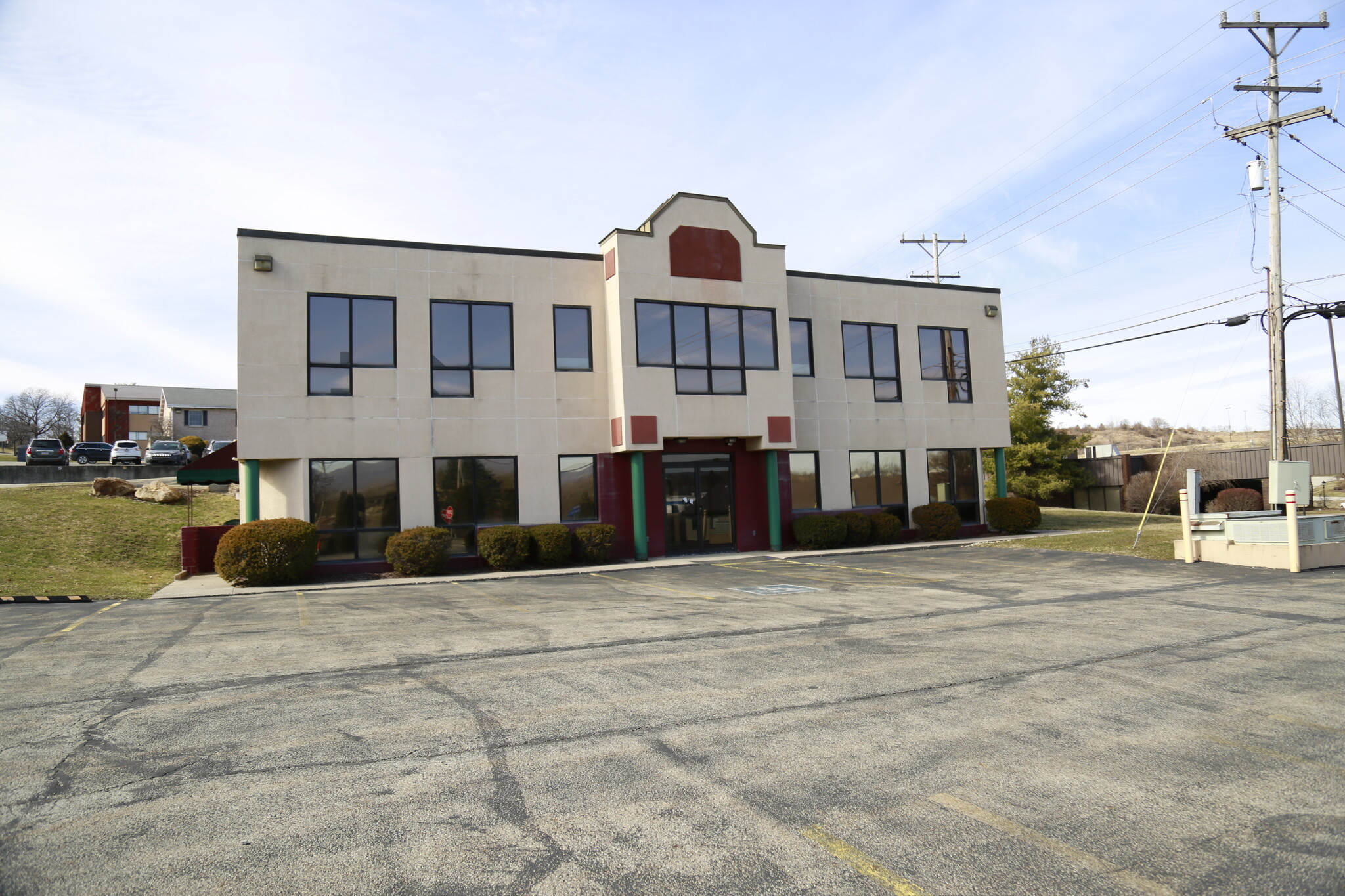 2 Highland Park Dr, Uniontown, PA for lease Building Photo- Image 1 of 5