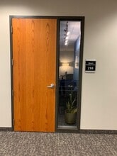 1907 E Wayzata Blvd, Wayzata, MN for lease Interior Photo- Image 2 of 21