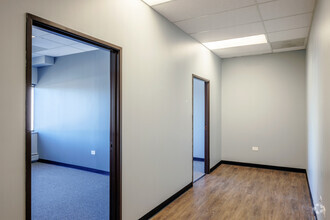 695 S Colorado Blvd, Denver, CO for lease Interior Photo- Image 2 of 3