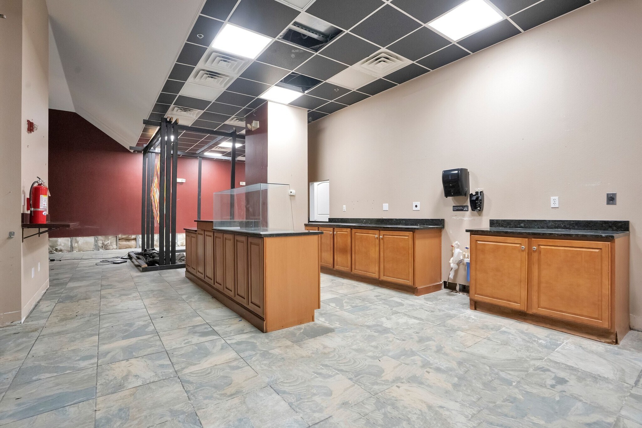 155 S Court Ave, Orlando, FL for lease Interior Photo- Image 1 of 18