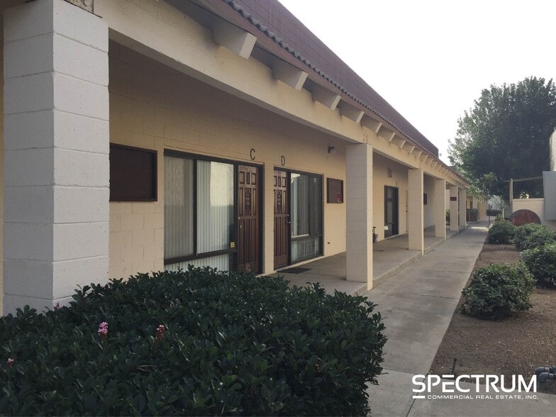 2128 Knoll Dr, Ventura, CA for lease - Building Photo - Image 1 of 7
