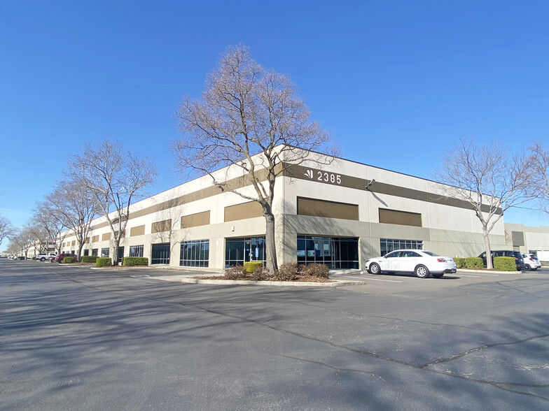 2385 Arch-Airport Rd, Stockton, CA for lease - Building Photo - Image 1 of 3