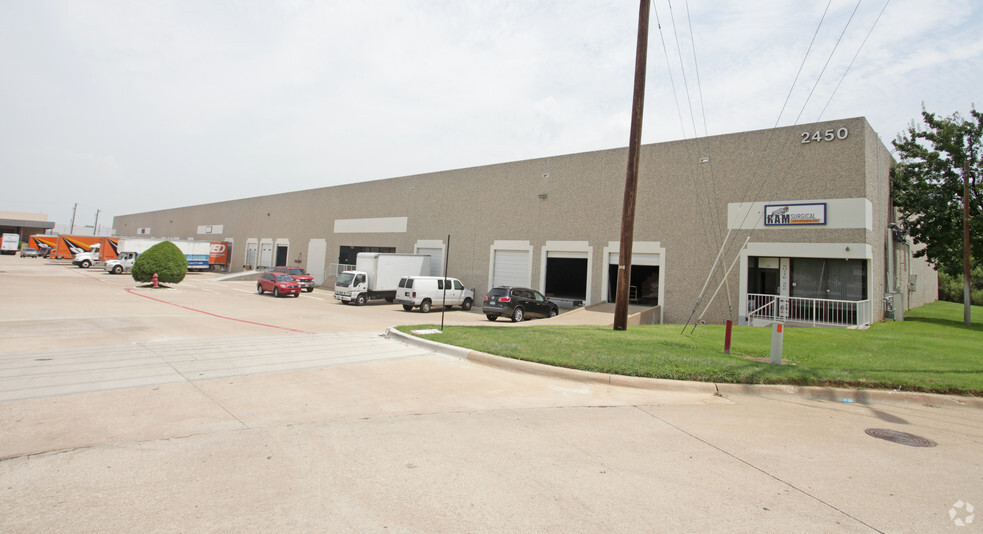 2450 114th St, Grand Prairie, TX for lease - Primary Photo - Image 3 of 6