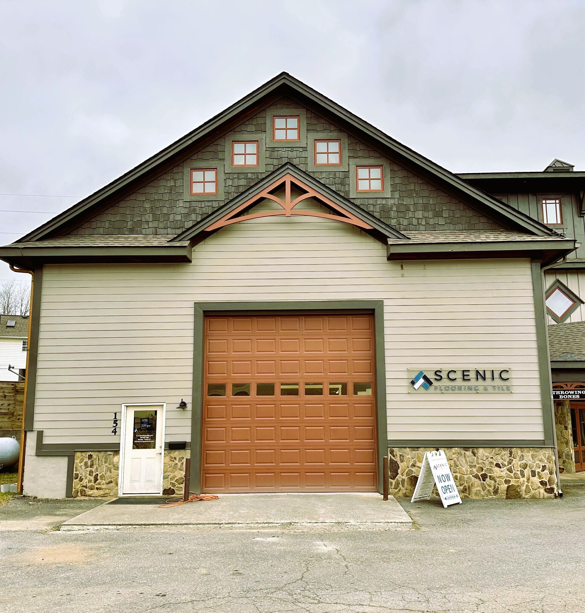 132 N Main St, Hiawassee, GA for sale Primary Photo- Image 1 of 1