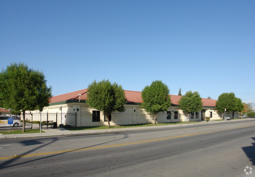 1120 21st St, Bakersfield, CA 93301