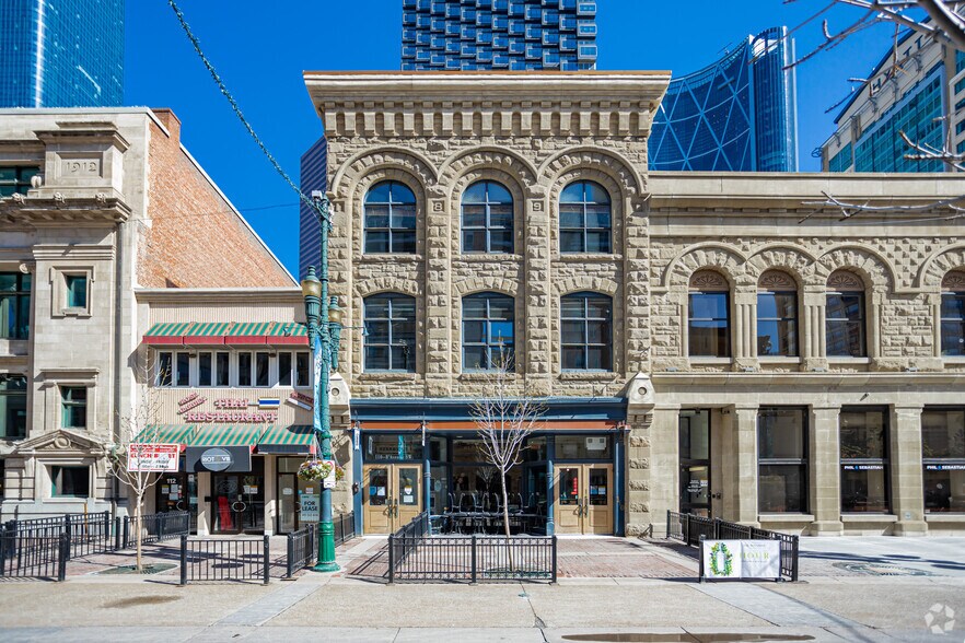 110 8th Ave SW, Calgary, AB for lease - Primary Photo - Image 1 of 3