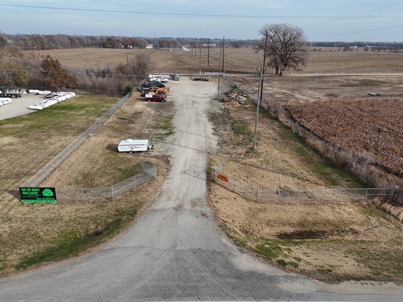 417 6th st, Clay Center, KS for sale - Primary Photo - Image 1 of 5