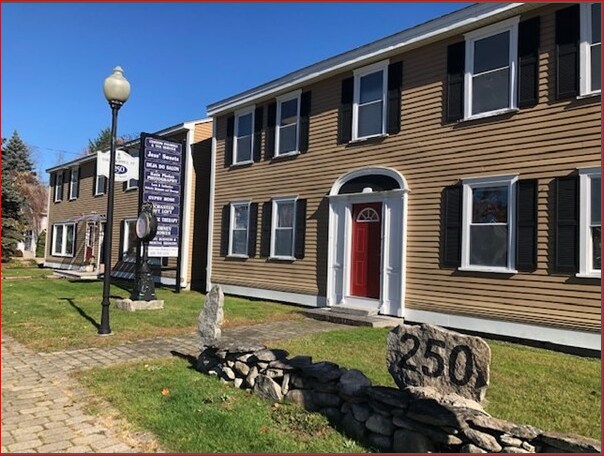 250 Main St, Oxford, MA for sale - Primary Photo - Image 1 of 1
