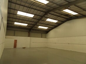 Magpie Grv, Tonypandy for lease Interior Photo- Image 2 of 3