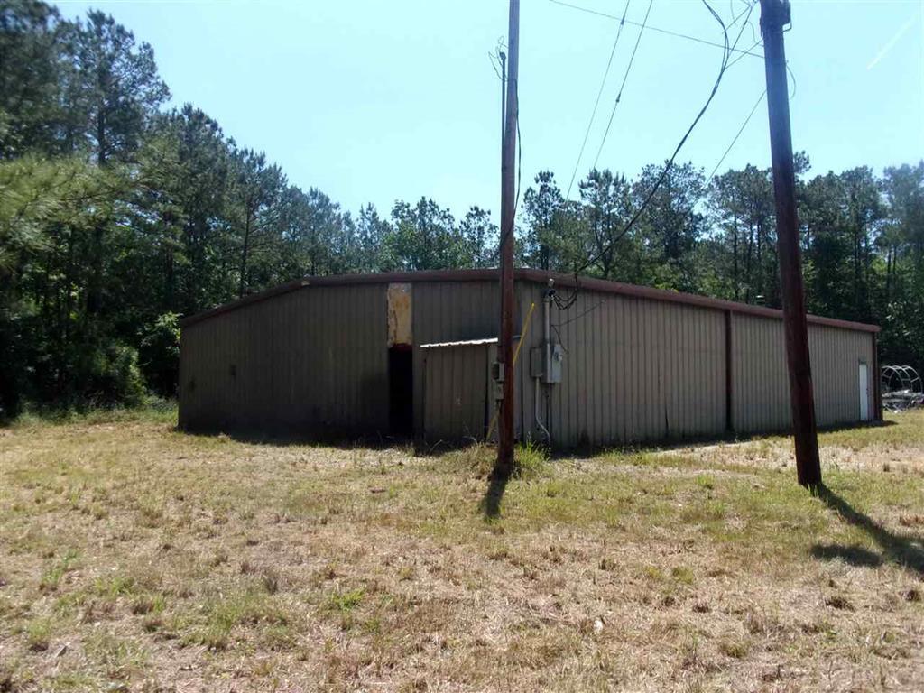 8125 State Hwy 12, Vidor, TX 77662