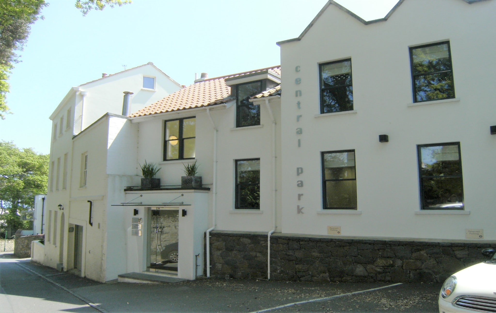 Candie Rd, Guernsey for sale Primary Photo- Image 1 of 1