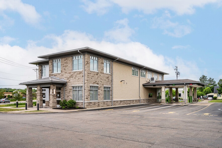 3020 Orchard Park Rd, Buffalo, NY for sale - Building Photo - Image 2 of 87