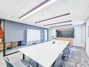 4920 Center St, Omaha, NE for lease Interior Photo- Image 2 of 6