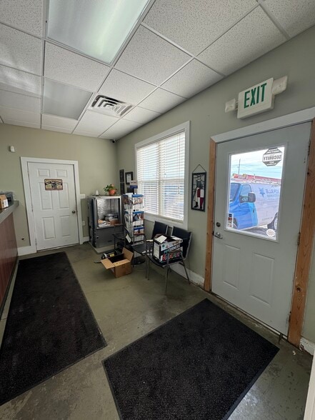 1412 W Kirkwood Ave, Bloomington, IN for sale - Building Photo - Image 2 of 22