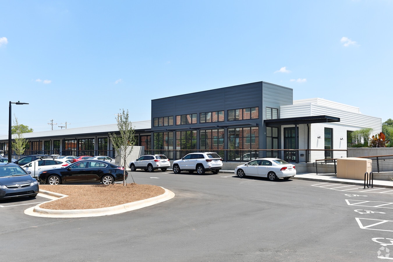 2173 Hawkins St, Charlotte, NC 28203