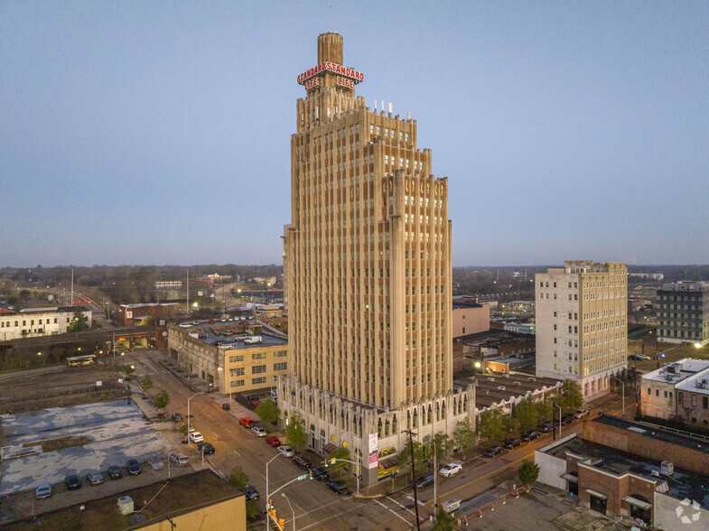 127 S Roach St, Jackson, MS for lease - Building Photo - Image 1 of 16