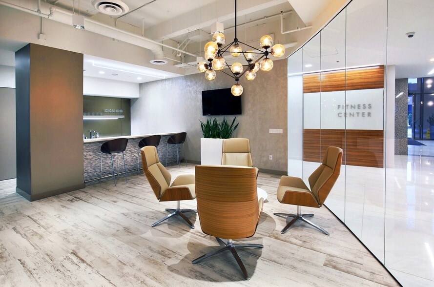 17304 Preston Rd, Dallas, TX for lease - Interior Photo - Image 1 of 3