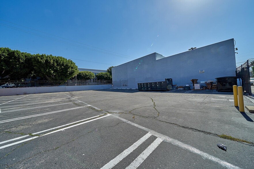 2821 S Olive St, Los Angeles, CA 90007 | LoopNet