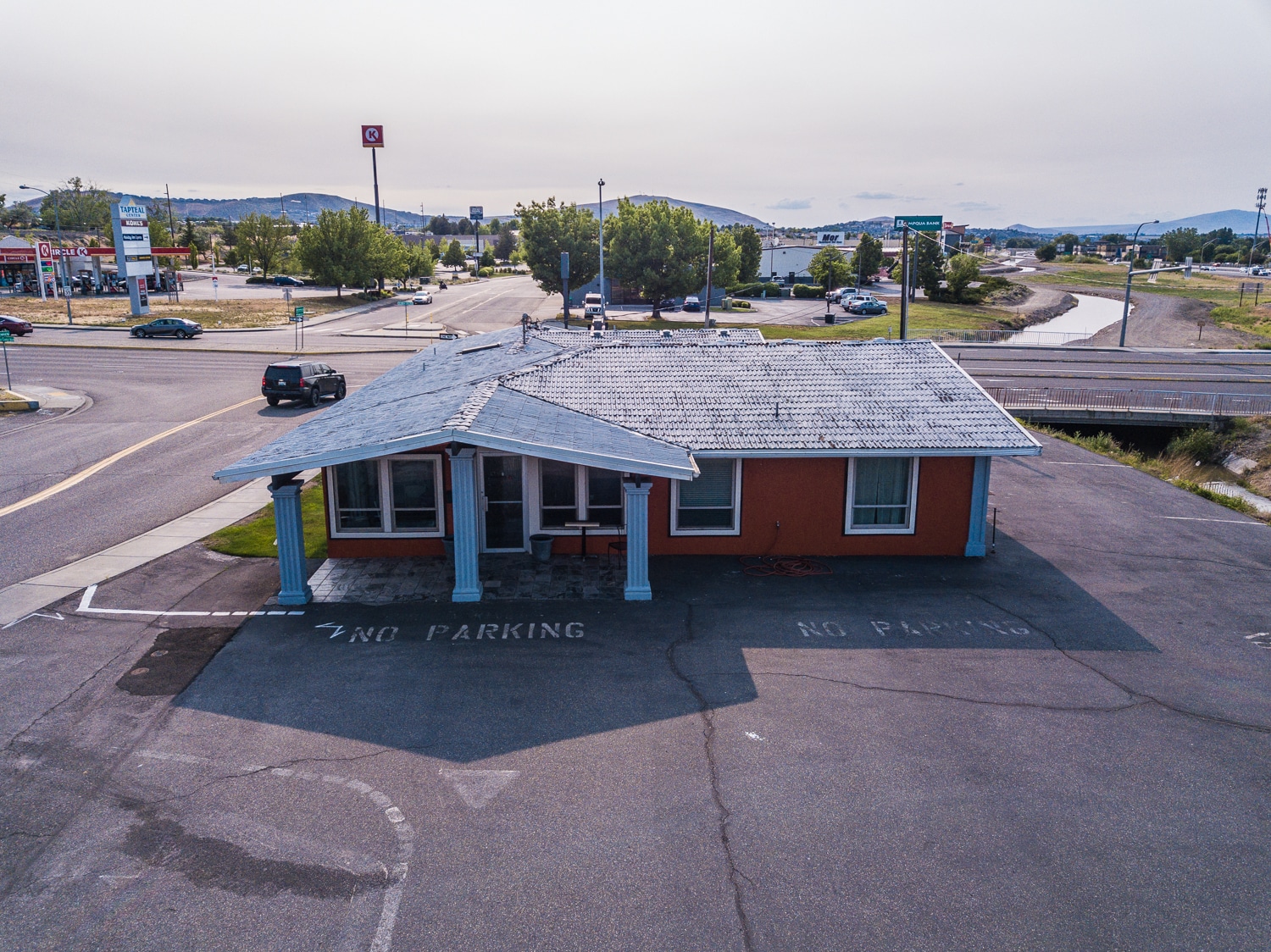 2000 Columbia Center Blvd, Kennewick, WA 99336 Regional Coffee NNN