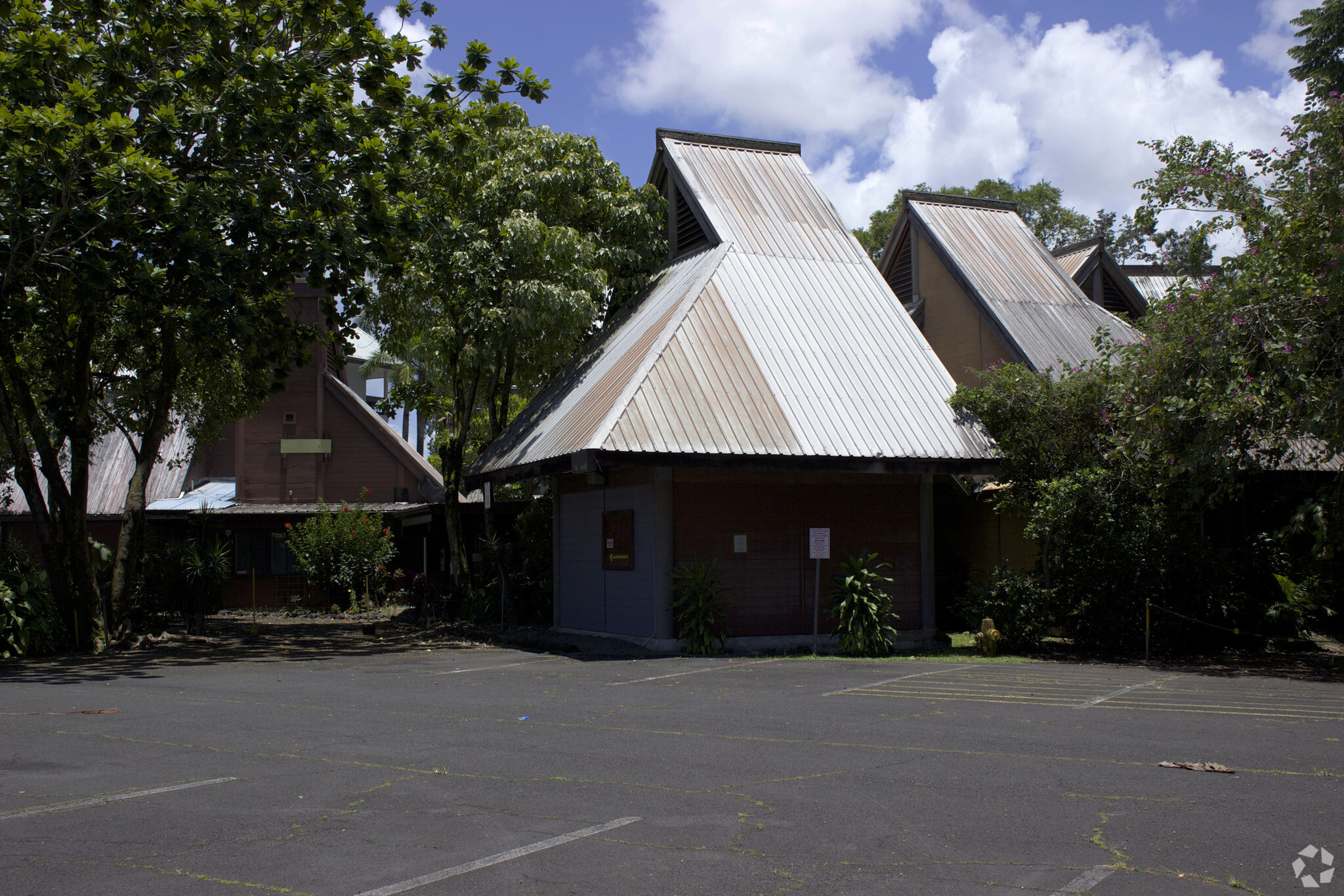 400 Hualani St, Hilo, HI for lease Primary Photo- Image 1 of 6