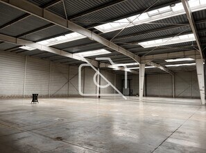 Flex in Lisses for lease Interior Photo- Image 1 of 6