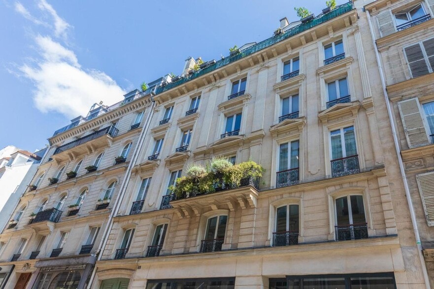 72 Rue D'Hauteville, Paris for lease - Building Photo - Image 2 of 8