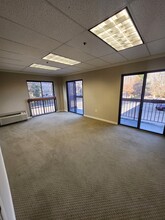 450 Maple Ave E, Vienna, VA for lease Interior Photo- Image 2 of 4