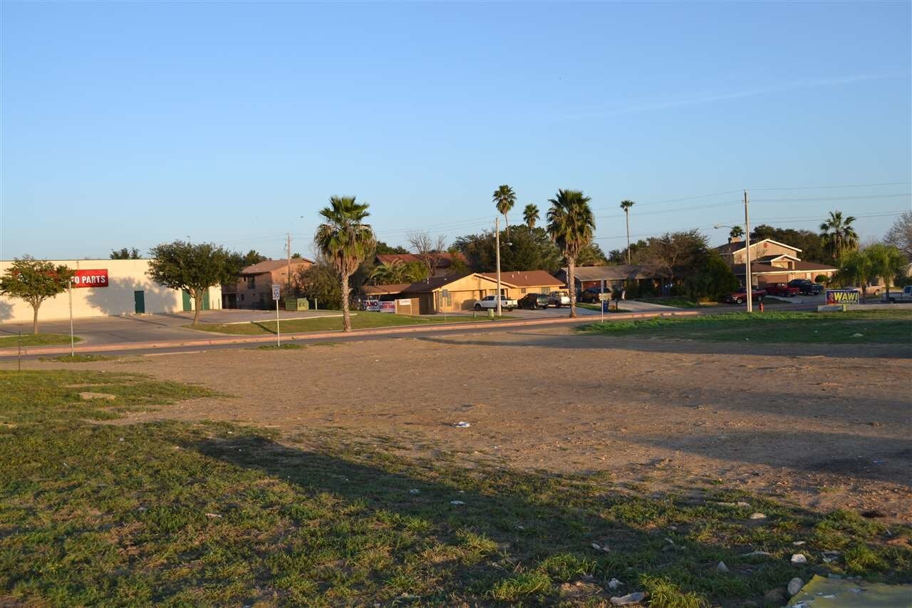 3919 Jaime Zapata Memorial Hwy, Laredo, TX 78043